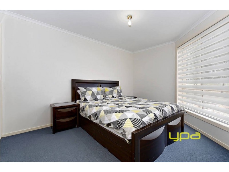 17 Kirwan Aveue, Roxburgh Park VIC 3064