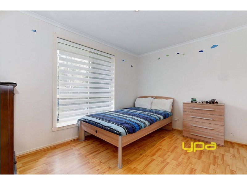 17 Kirwan Aveue, Roxburgh Park VIC 3064