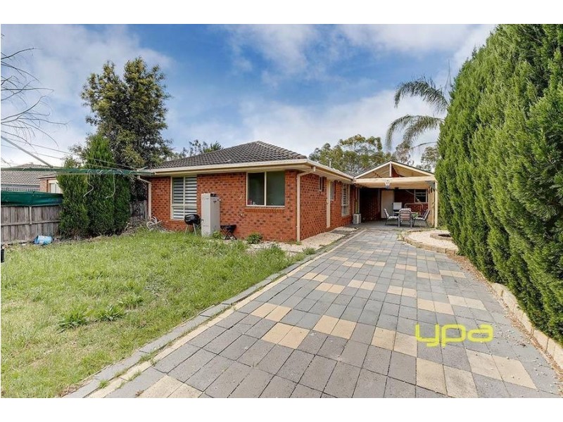 17 Kirwan Aveue, Roxburgh Park VIC 3064