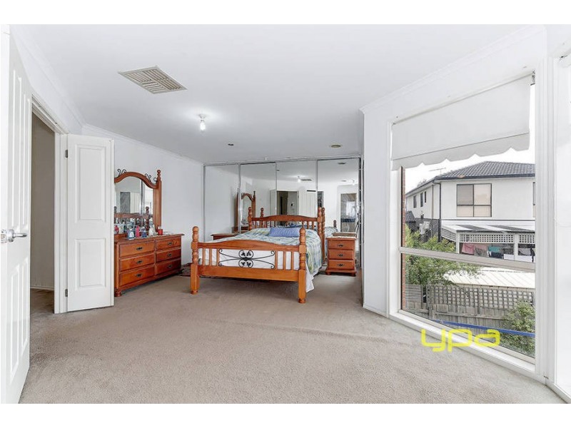 3 Overbank Street, Roxburgh Park VIC 3064