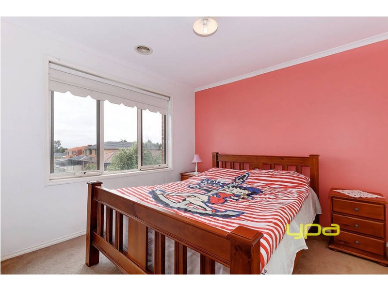 3 Overbank Street, Roxburgh Park VIC 3064