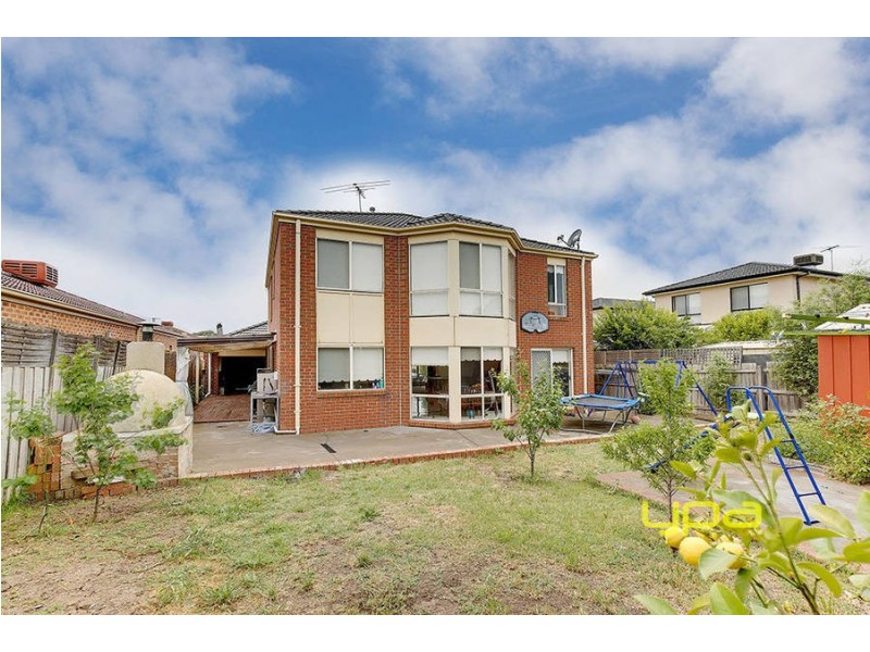3 Overbank Street, Roxburgh Park VIC 3064