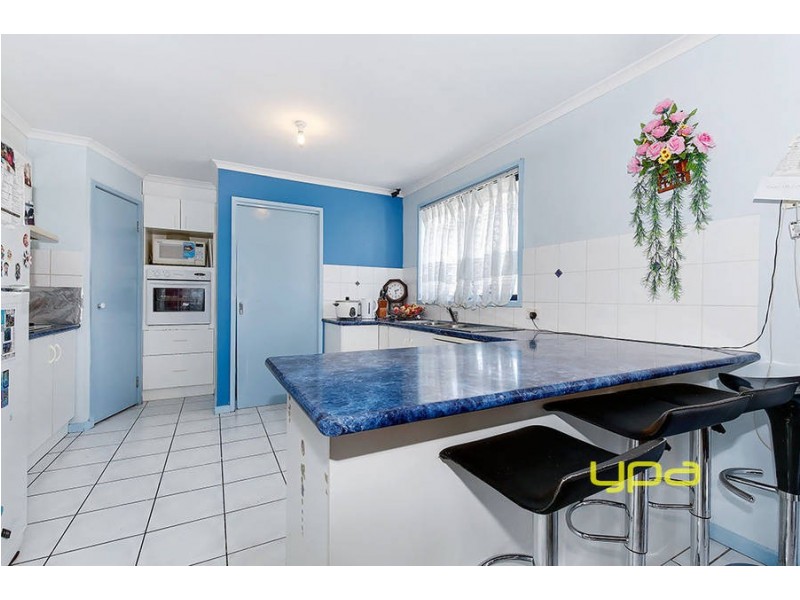 25 Shortridge Circuit, Roxburgh Park VIC 3064