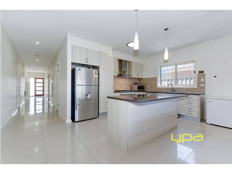 7 Allerton Way, Roxburgh Park VIC 3064