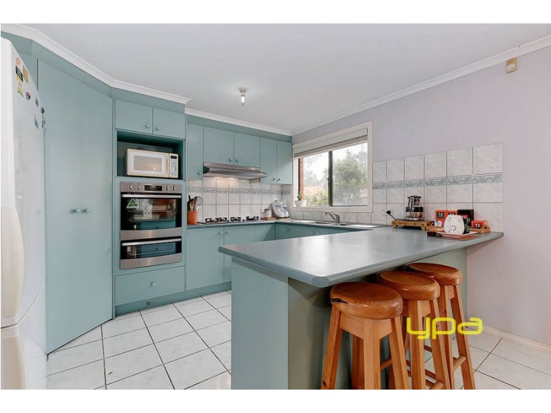 59 McIntyre Avenue, Roxburgh Park VIC 3064