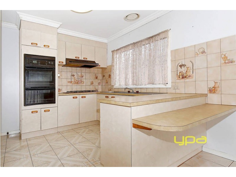 10 Buchan Street, Meadow Heights VIC 3048