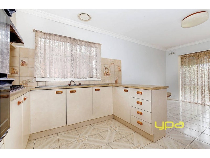 10 Buchan Street, Meadow Heights VIC 3048