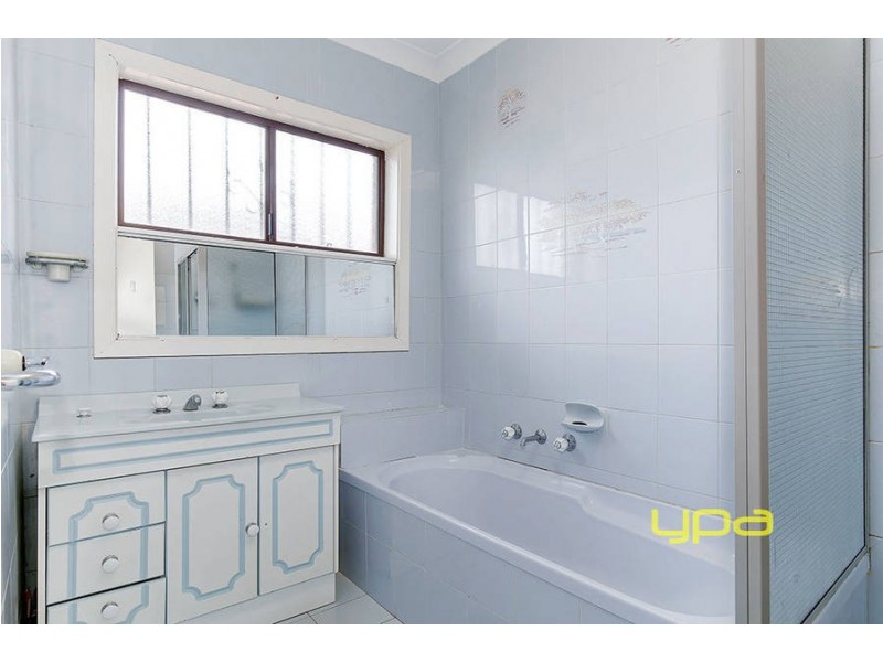 10 Buchan Street, Meadow Heights VIC 3048