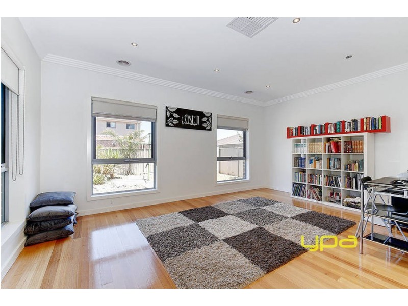 31 Villawood Avenue, Roxburgh Park VIC 3064