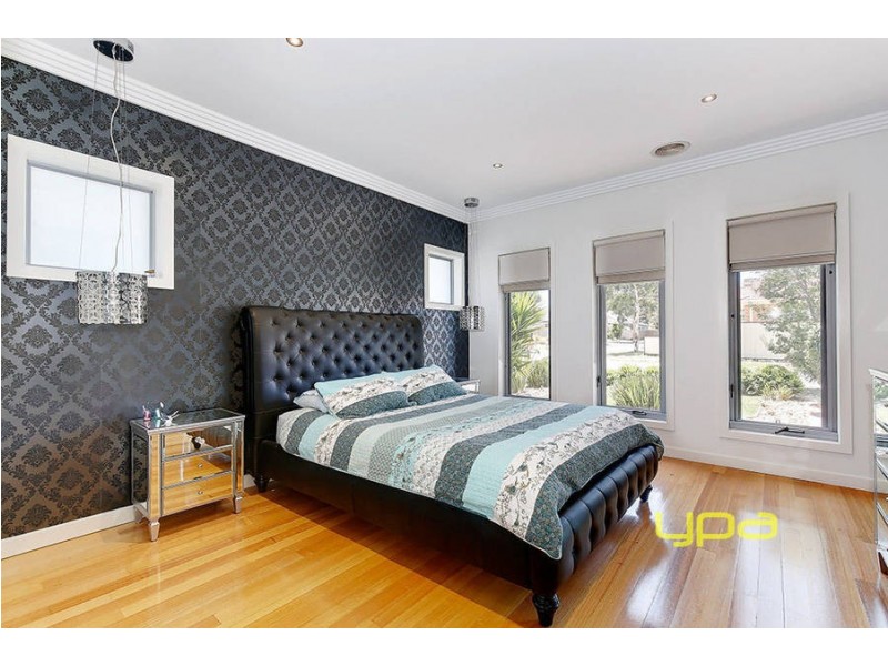 31 Villawood Avenue, Roxburgh Park VIC 3064