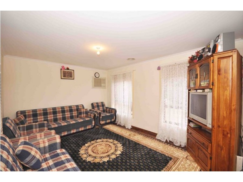 2/55 Tarcoola Avenue, Meadow Heights VIC 3048