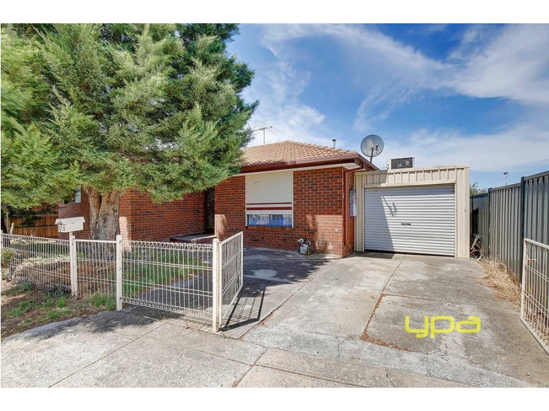 2/19 Mitchell Crescent, Meadow Heights VIC 3048