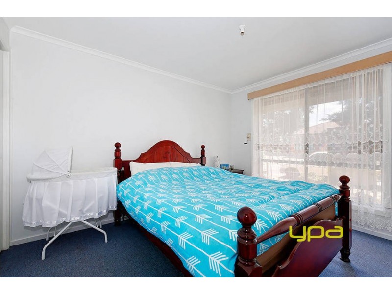 2/19 Mitchell Crescent, Meadow Heights VIC 3048