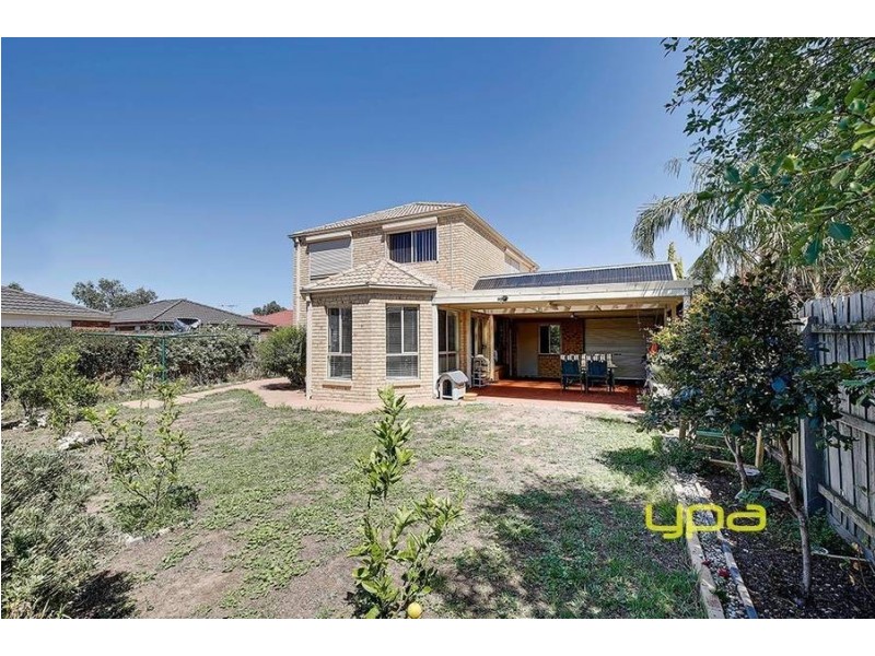 13 Athol Avenue, Roxburgh Park VIC 3064