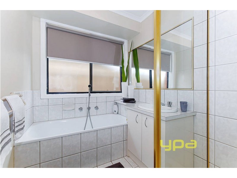 8 Cherry Court, Meadow Heights VIC 3048