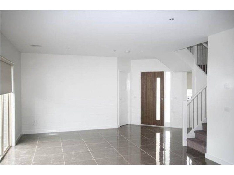 3/24 Milford Court, Meadow Heights VIC 3048