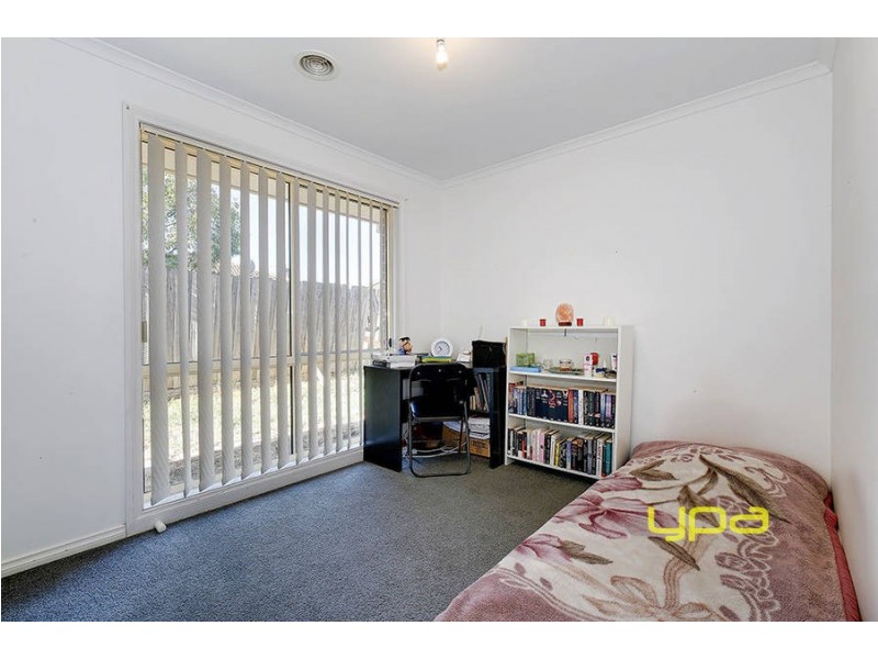 13/4-16 Melaleuca Drive, Meadow Heights VIC 3048