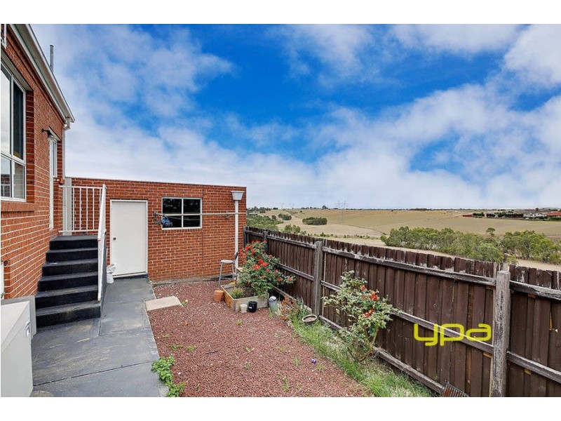 6/35 Rokewood Crescent, Meadow Heights VIC 3048