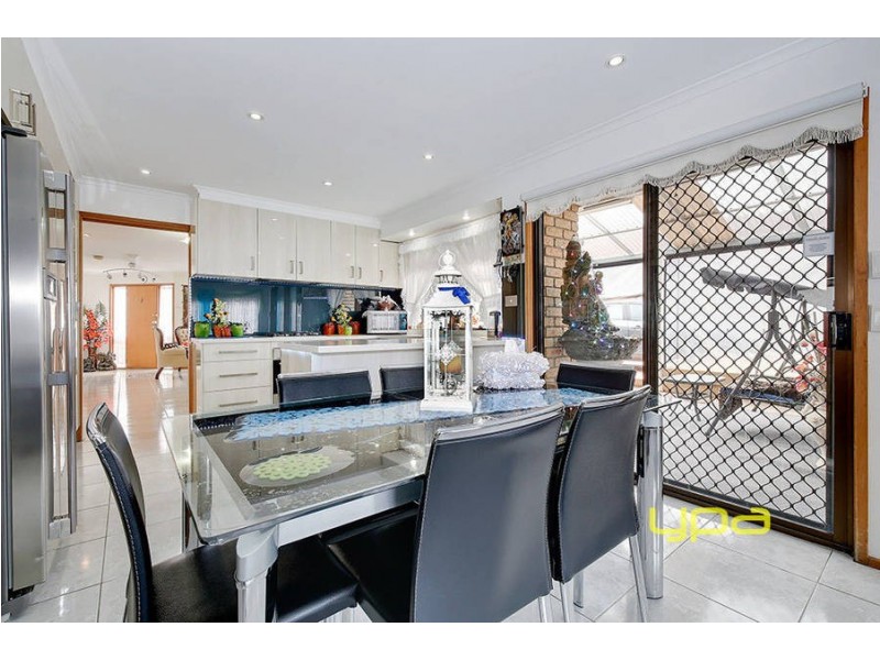 26 Ironbark Court, Meadow Heights VIC 3048