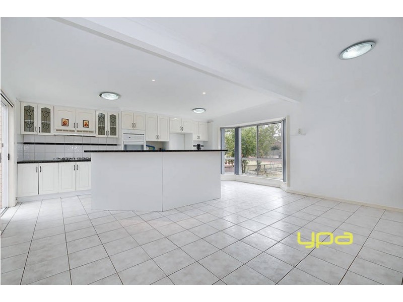 11 Pearson Crescent, Coolaroo VIC 3048