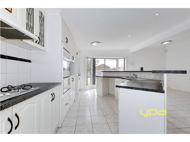 11 Pearson Crescent, Coolaroo VIC 3048