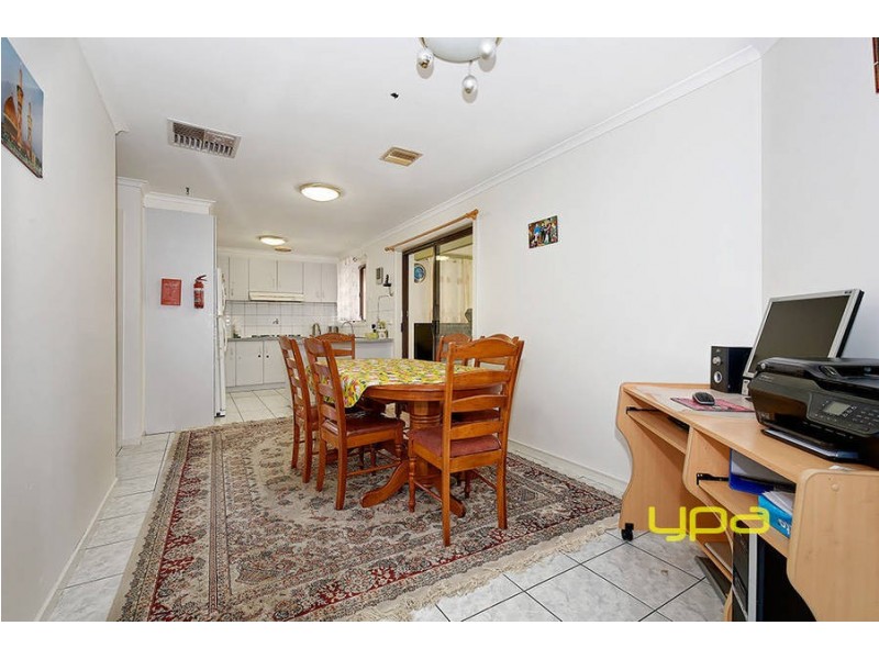 4 Harvey Court, Roxburgh Park VIC 3064