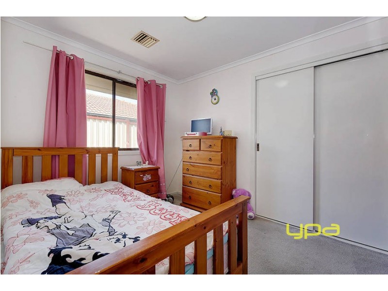 4 Harvey Court, Roxburgh Park VIC 3064