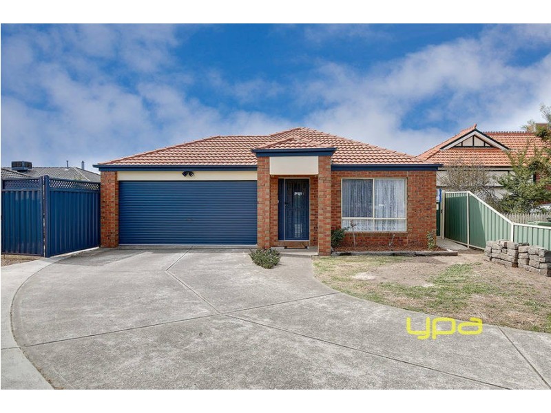 32 Pecos Place, Roxburgh Park VIC 3064