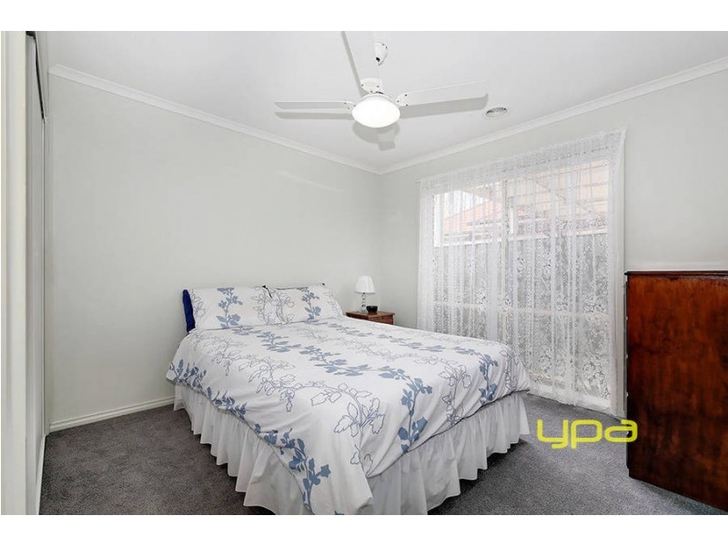 32 Pecos Place, Roxburgh Park VIC 3064