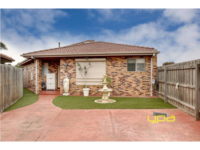 2/22 Gobur Court, Meadow Heights VIC 3048