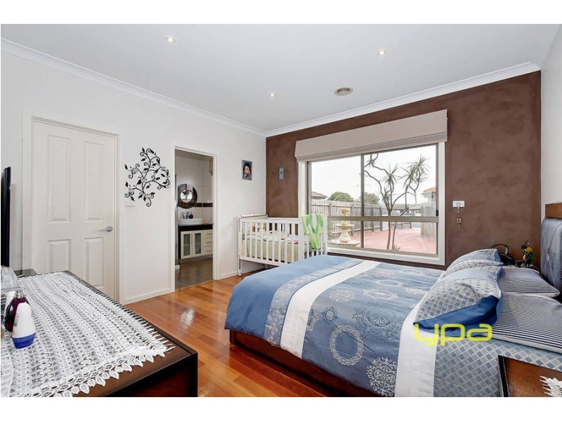 2/22 Gobur Court, Meadow Heights VIC 3048