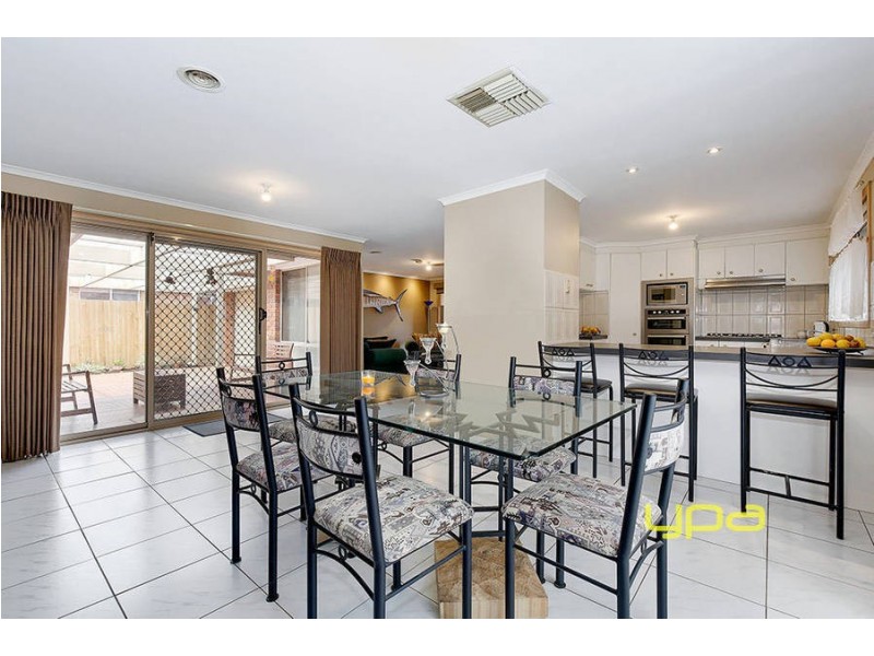 34 Lightwood Crescent, Meadow Heights VIC 3048