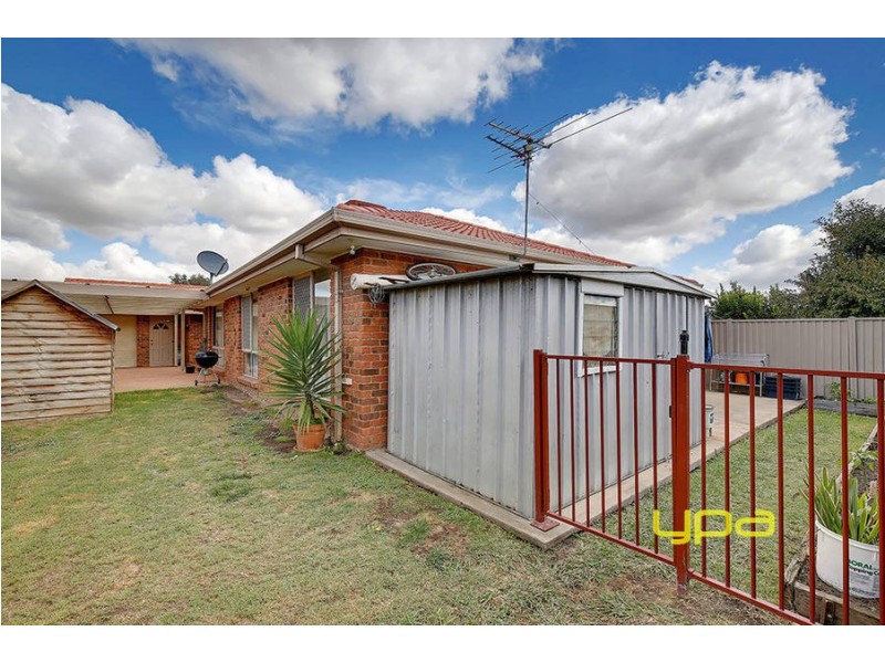 34 Lightwood Crescent, Meadow Heights VIC 3048