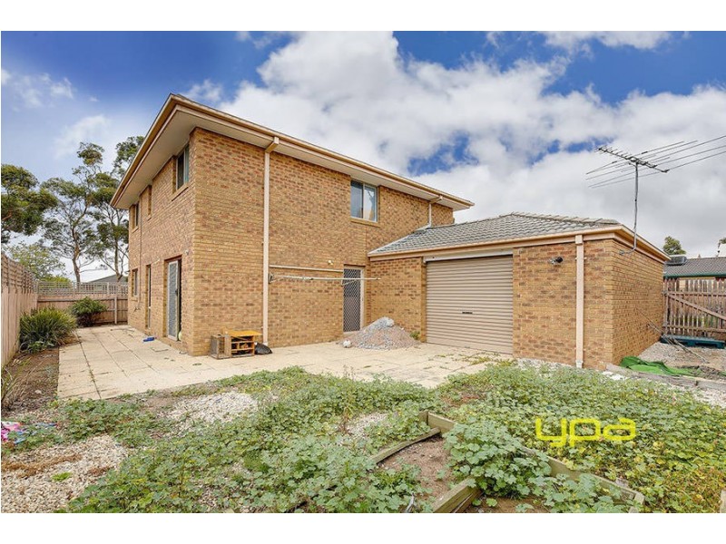 5 McKenzie Crescent, Roxburgh Park VIC 3064