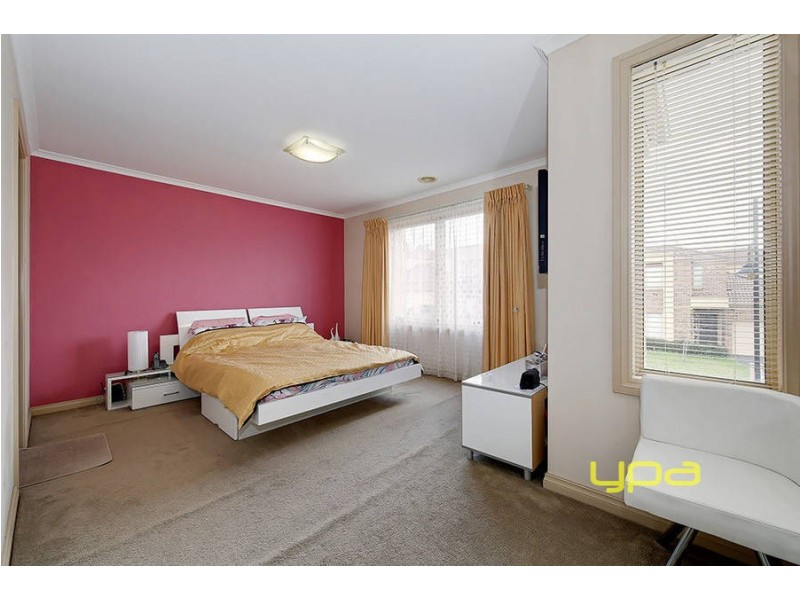 1 Sienna Court, Roxburgh Park VIC 3064