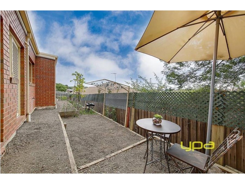 11/32 Papworth Place, Meadow Heights VIC 3048