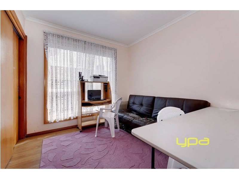 1/60 Mitchell Crescent, Meadow Heights VIC 3048