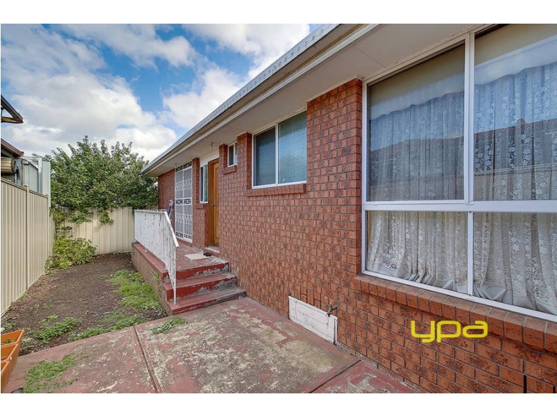 1/60 Mitchell Crescent, Meadow Heights VIC 3048
