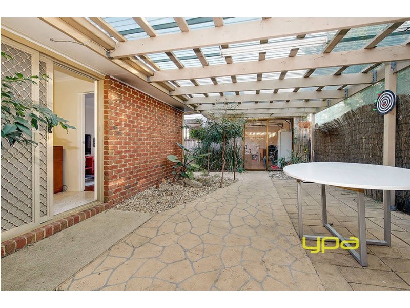 11 Judge Place, Roxburgh Park VIC 3064