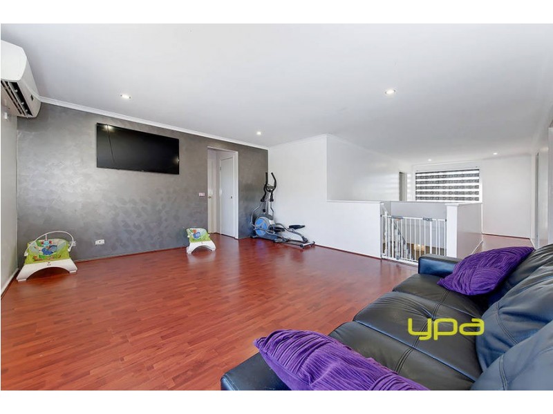 107 Donald Cameron Drive, Roxburgh Park VIC 3064