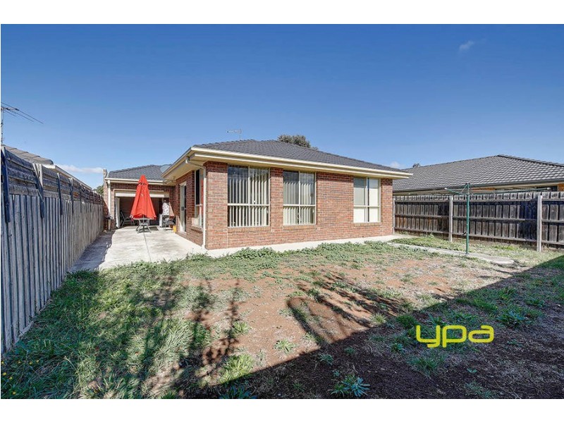19 Limpopa Square, Roxburgh Park VIC 3064