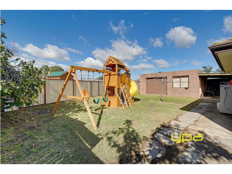 16 Ruby Court, Meadow Heights VIC 3048