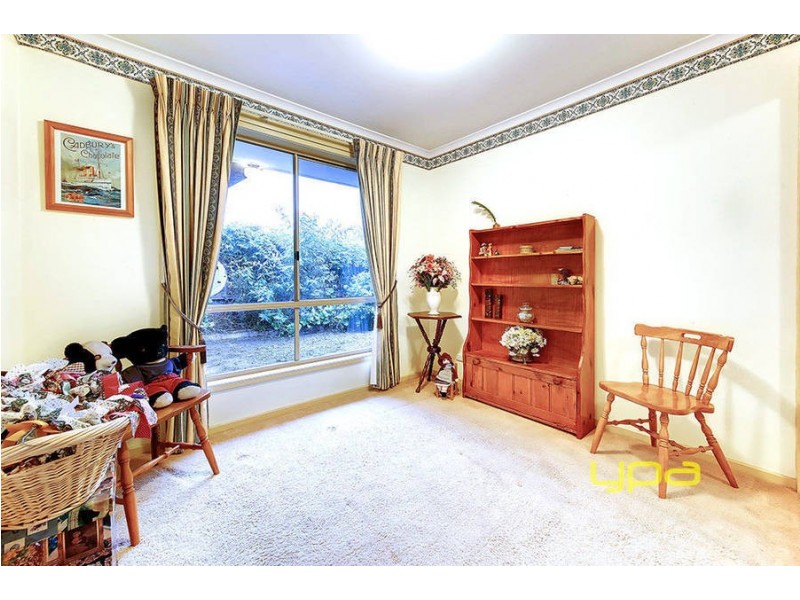 2/12 Ashleigh Crescent, Meadow Heights VIC 3048