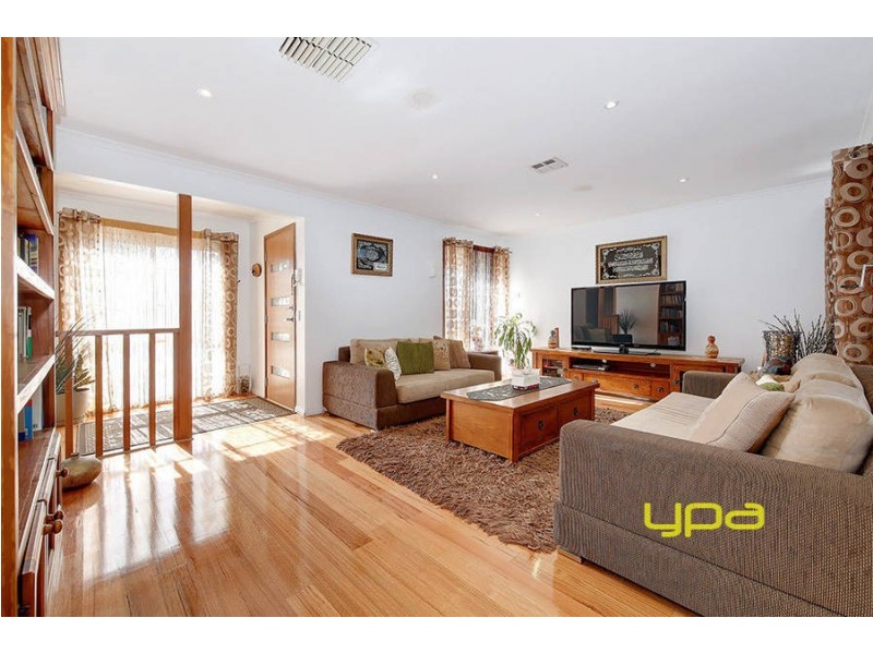 9 Bullrush Court, Meadow Heights VIC 3048