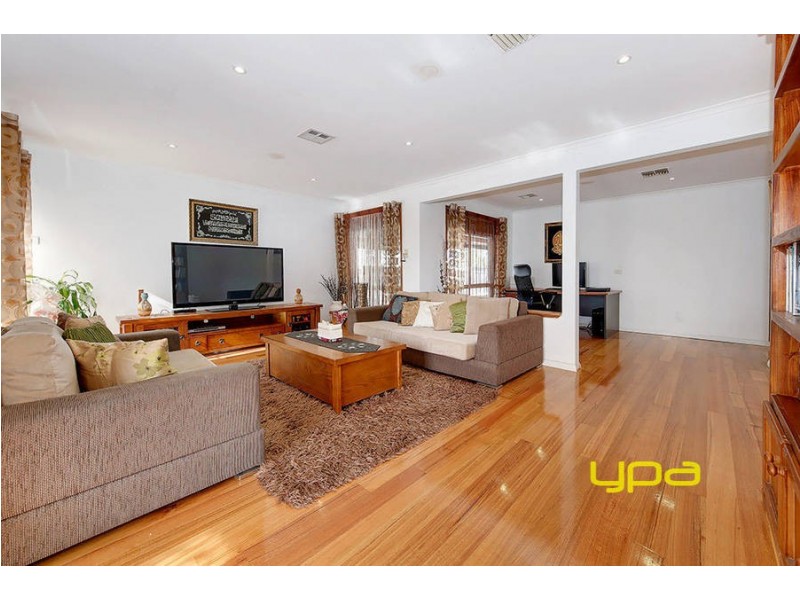 9 Bullrush Court, Meadow Heights VIC 3048