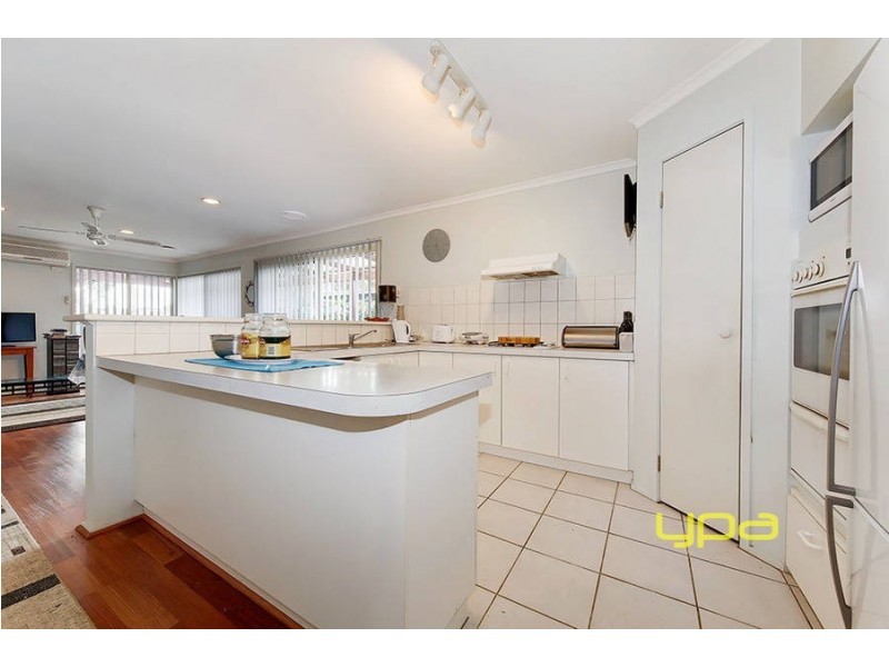 9 Emerson Court, Roxburgh Park VIC 3064