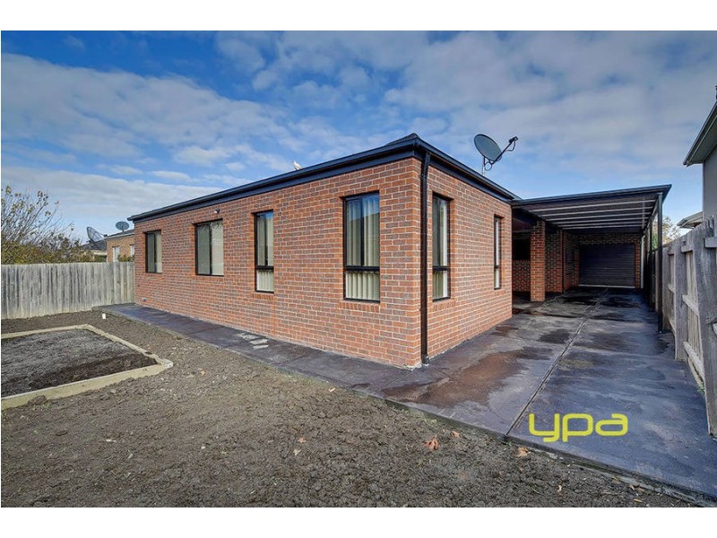 26 Lockwood Drive, Roxburgh Park VIC 3064