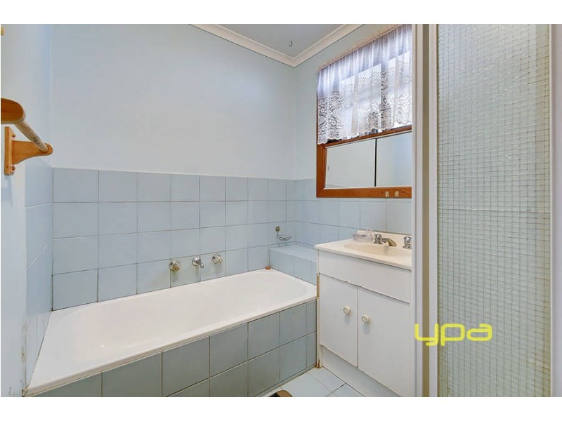 1/16 Brodie Court, Meadow Heights VIC 3048