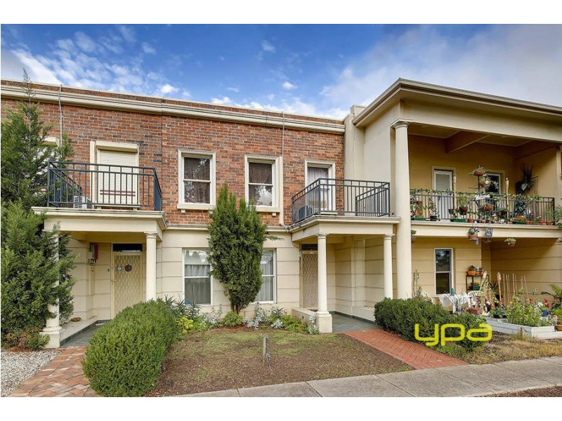 8 Richmond Terrace, Roxburgh Park VIC 3064