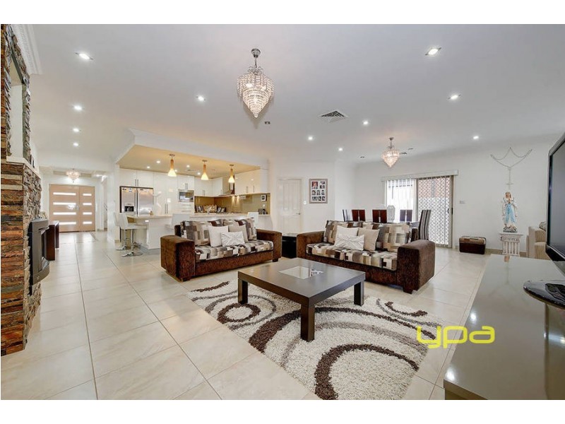 123 Hayfield Road, Roxburgh Park VIC 3064